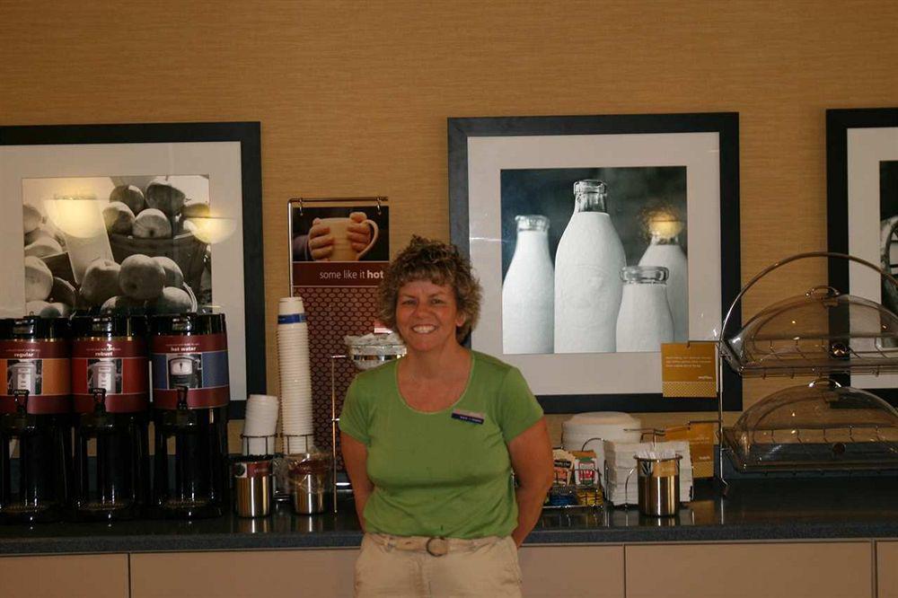 Hampton Inn Dayton/Huber Heights Restaurante foto